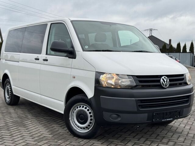Білий Фольксваген Transporter, об'ємом двигуна 2 л та пробігом 227 тис. км за 9300 $, фото 2 на Automoto.ua