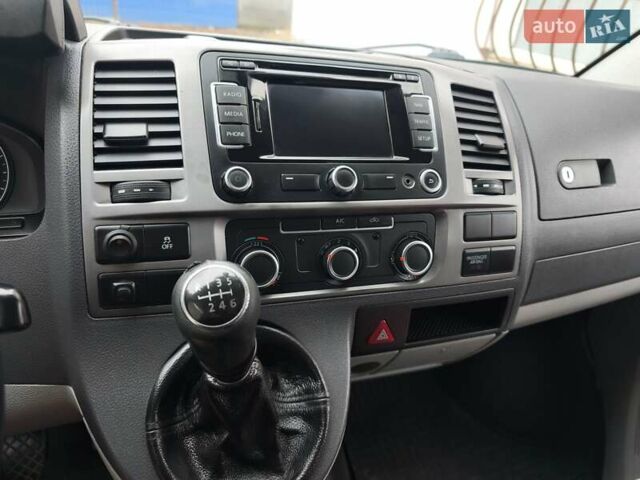 Белый Фольксваген Transporter, объемом двигателя 2 л и пробегом 440 тыс. км за 16500 $, фото 30 на Automoto.ua