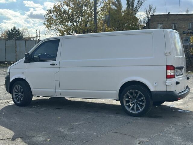 Белый Фольксваген Transporter, объемом двигателя 2 л и пробегом 466 тыс. км за 10000 $, фото 3 на Automoto.ua