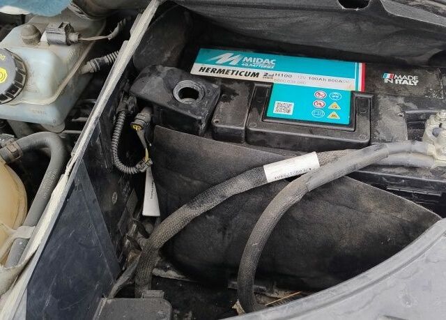 Білий Фольксваген Transporter, об'ємом двигуна 2 л та пробігом 380 тис. км за 12500 $, фото 18 на Automoto.ua