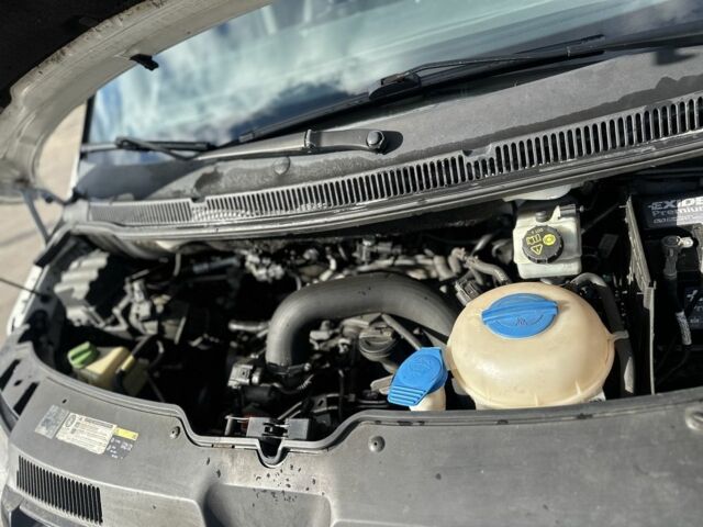 Белый Фольксваген Transporter, объемом двигателя 2 л и пробегом 466 тыс. км за 10000 $, фото 8 на Automoto.ua