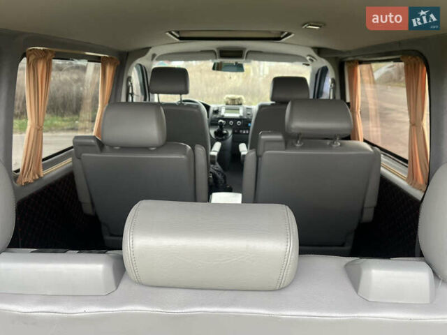 Белый Фольксваген Transporter, объемом двигателя 1.97 л и пробегом 255 тыс. км за 17000 $, фото 10 на Automoto.ua