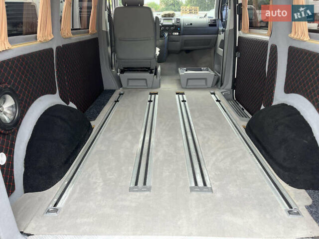 Белый Фольксваген Transporter, объемом двигателя 1.97 л и пробегом 255 тыс. км за 17000 $, фото 21 на Automoto.ua
