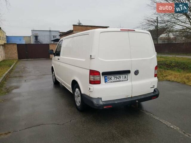Белый Фольксваген Transporter, объемом двигателя 1.97 л и пробегом 440 тыс. км за 9550 $, фото 3 на Automoto.ua