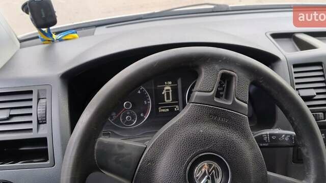 Білий Фольксваген Transporter, об'ємом двигуна 2 л та пробігом 380 тис. км за 12500 $, фото 14 на Automoto.ua