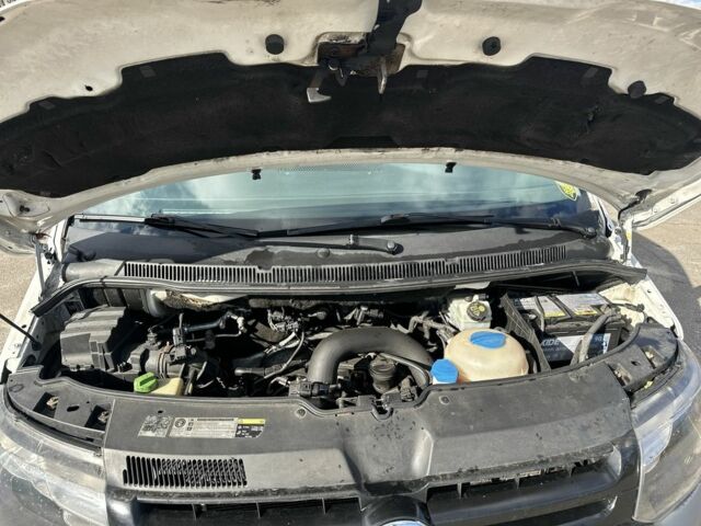 Белый Фольксваген Transporter, объемом двигателя 2 л и пробегом 466 тыс. км за 10000 $, фото 9 на Automoto.ua