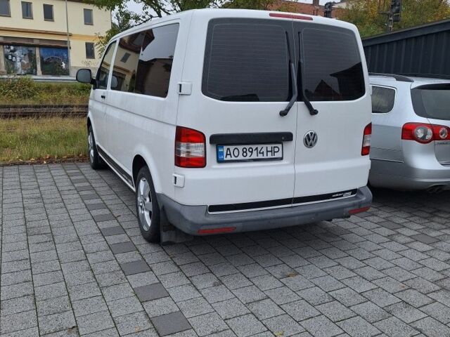 Белый Фольксваген Transporter, объемом двигателя 2 л и пробегом 208 тыс. км за 17554 $, фото 3 на Automoto.ua