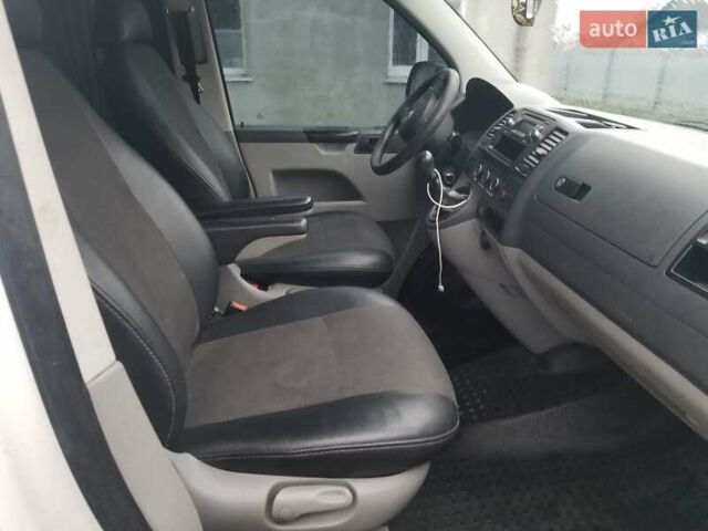 Белый Фольксваген Transporter, объемом двигателя 1.97 л и пробегом 440 тыс. км за 9550 $, фото 6 на Automoto.ua