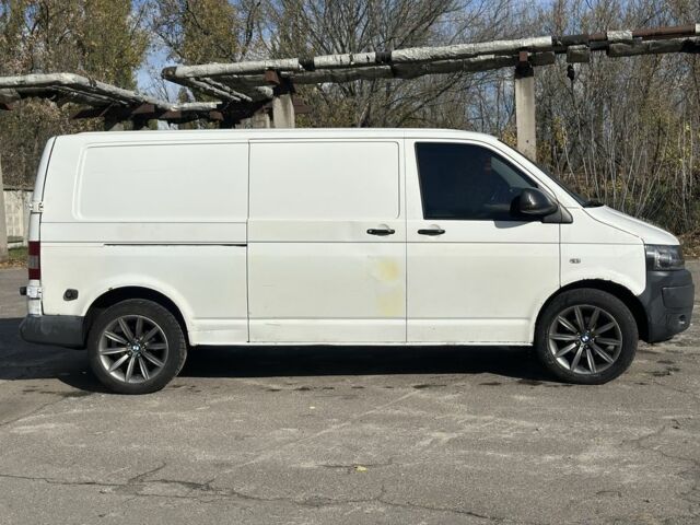 Белый Фольксваген Transporter, объемом двигателя 2 л и пробегом 466 тыс. км за 10000 $, фото 1 на Automoto.ua