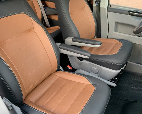 Белый Фольксваген Transporter, объемом двигателя 2 л и пробегом 330 тыс. км за 21900 $, фото 22 на Automoto.ua