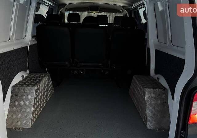 Белый Фольксваген Transporter, объемом двигателя 2 л и пробегом 203 тыс. км за 11999 $, фото 25 на Automoto.ua