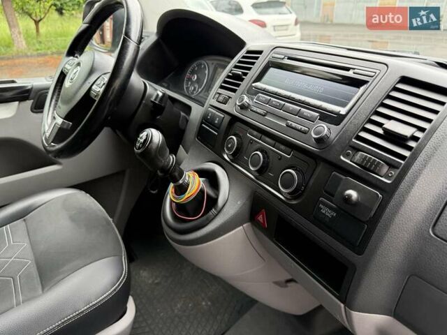 Белый Фольксваген Transporter, объемом двигателя 2 л и пробегом 208 тыс. км за 22400 $, фото 19 на Automoto.ua