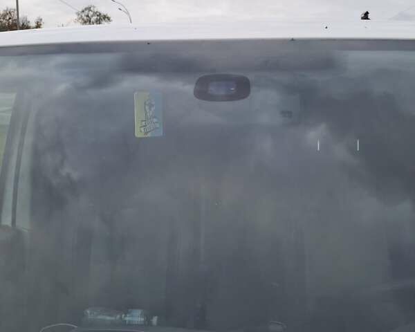 Білий Фольксваген Transporter, об'ємом двигуна 2 л та пробігом 260 тис. км за 15300 $, фото 3 на Automoto.ua