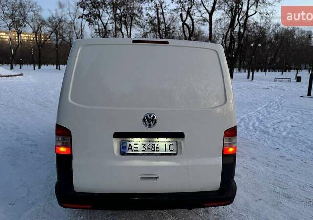 Белый Фольксваген Transporter, объемом двигателя 2 л и пробегом 203 тыс. км за 11999 $, фото 11 на Automoto.ua