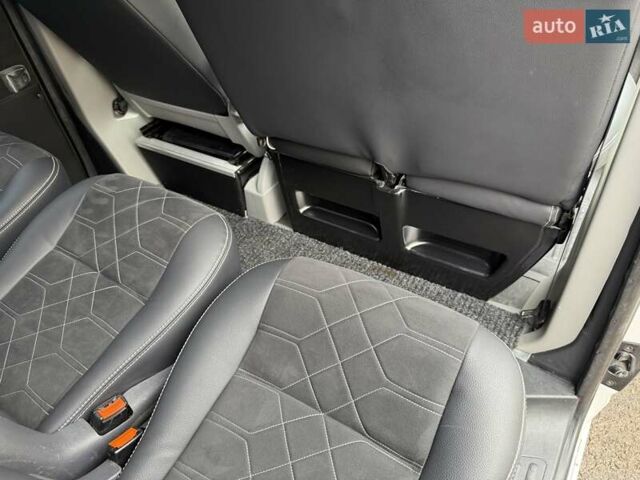 Белый Фольксваген Transporter, объемом двигателя 2 л и пробегом 208 тыс. км за 22400 $, фото 26 на Automoto.ua