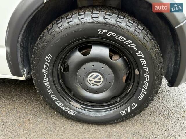 Белый Фольксваген Transporter, объемом двигателя 2 л и пробегом 208 тыс. км за 22400 $, фото 38 на Automoto.ua