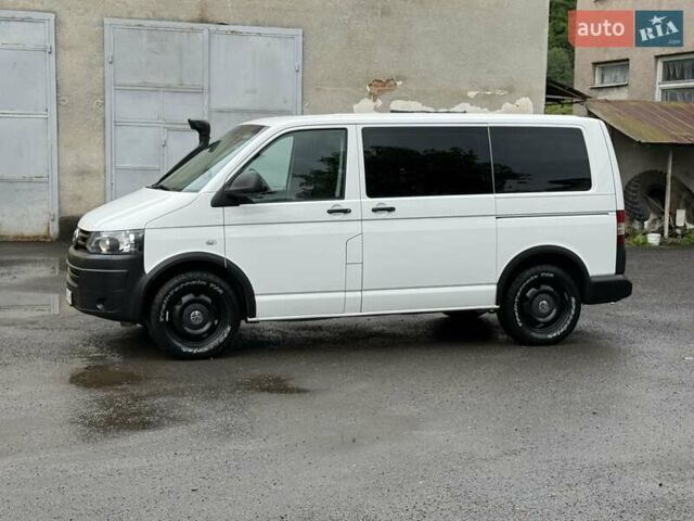 Белый Фольксваген Transporter, объемом двигателя 2 л и пробегом 208 тыс. км за 22400 $, фото 5 на Automoto.ua