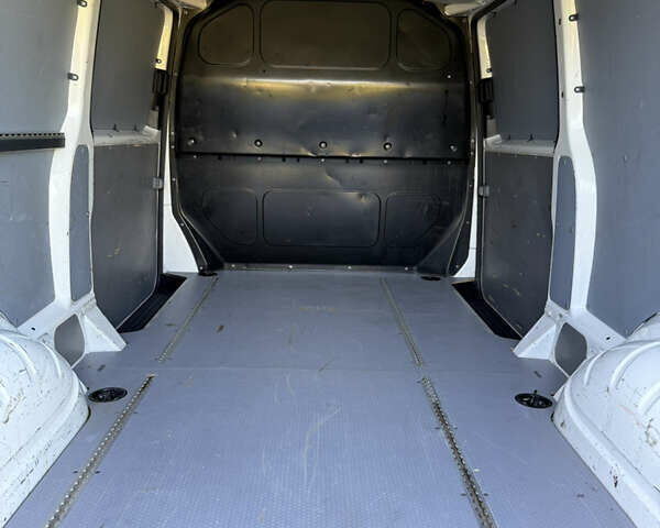 Белый Фольксваген Transporter, объемом двигателя 2 л и пробегом 258 тыс. км за 15500 $, фото 10 на Automoto.ua
