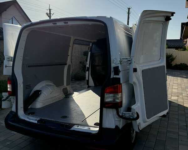 Белый Фольксваген Transporter, объемом двигателя 2 л и пробегом 258 тыс. км за 15500 $, фото 11 на Automoto.ua