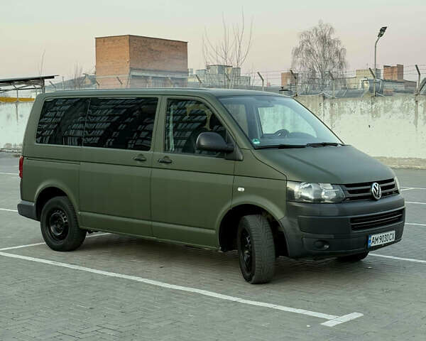 Белый Фольксваген Transporter, объемом двигателя 2 л и пробегом 308 тыс. км за 16600 $, фото 1 на Automoto.ua