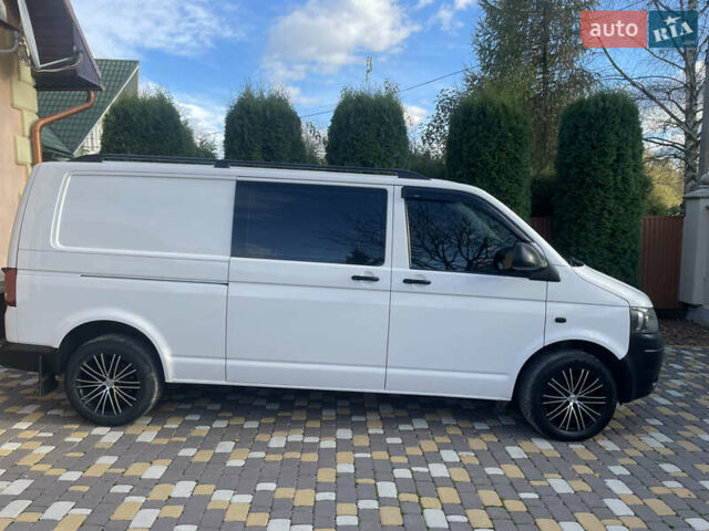 Білий Фольксваген Transporter, об'ємом двигуна 2 л та пробігом 351 тис. км за 15800 $, фото 15 на Automoto.ua