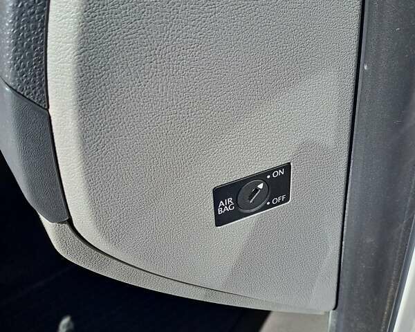 Білий Фольксваген Transporter, об'ємом двигуна 2 л та пробігом 260 тис. км за 15300 $, фото 31 на Automoto.ua