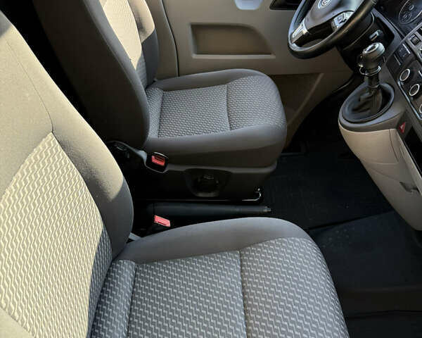 Белый Фольксваген Transporter, объемом двигателя 2 л и пробегом 258 тыс. км за 15500 $, фото 14 на Automoto.ua