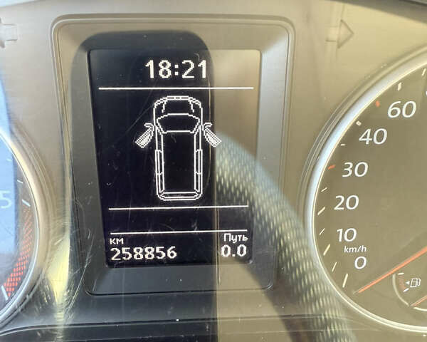 Белый Фольксваген Transporter, объемом двигателя 2 л и пробегом 258 тыс. км за 15500 $, фото 21 на Automoto.ua