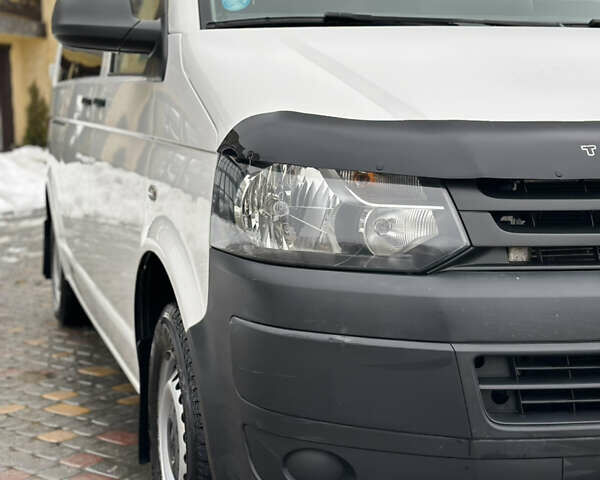Белый Фольксваген Transporter, объемом двигателя 2 л и пробегом 267 тыс. км за 17900 $, фото 20 на Automoto.ua