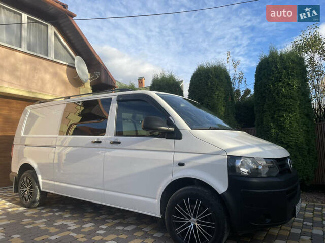 Білий Фольксваген Transporter, об'ємом двигуна 2 л та пробігом 351 тис. км за 15800 $, фото 18 на Automoto.ua