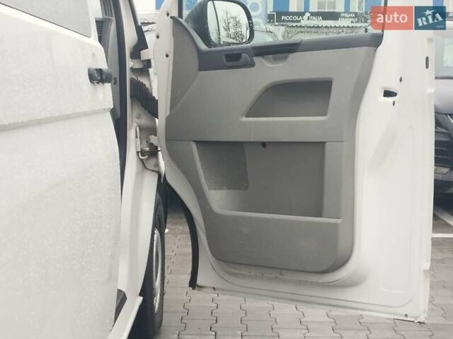 Белый Фольксваген Transporter, объемом двигателя 1.97 л и пробегом 371 тыс. км за 8490 $, фото 41 на Automoto.ua