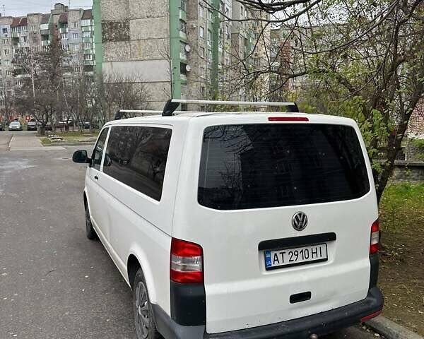 Белый Фольксваген Transporter, объемом двигателя 2 л и пробегом 140 тыс. км за 15000 $, фото 1 на Automoto.ua