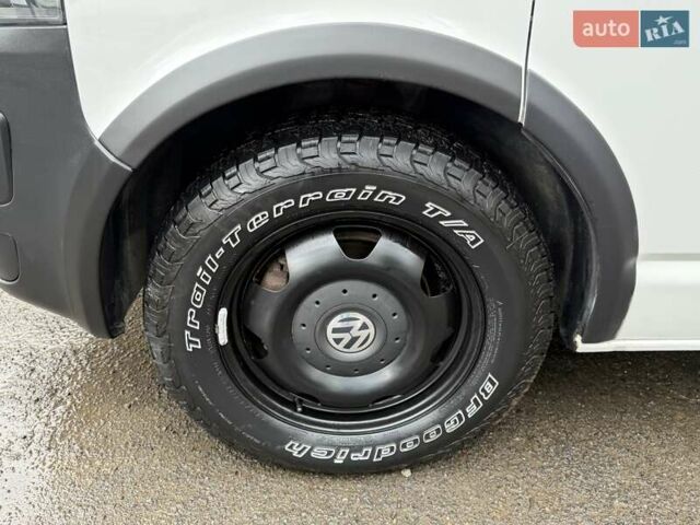 Белый Фольксваген Transporter, объемом двигателя 2 л и пробегом 208 тыс. км за 22400 $, фото 41 на Automoto.ua