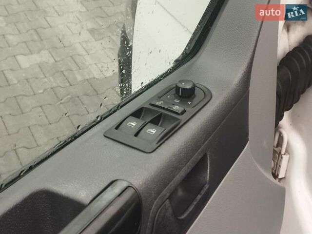 Белый Фольксваген Transporter, объемом двигателя 1.97 л и пробегом 371 тыс. км за 10490 $, фото 15 на Automoto.ua