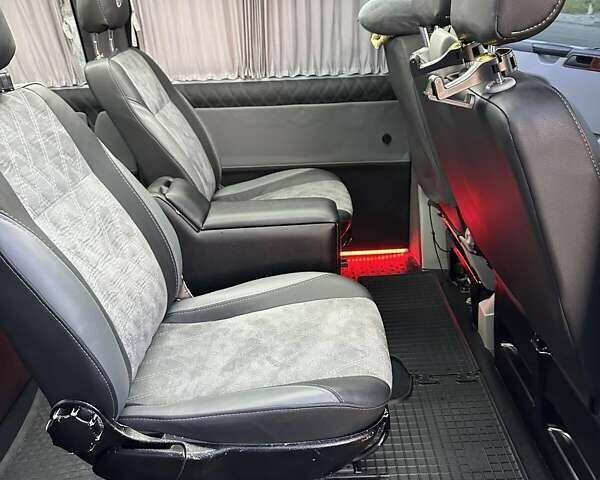 Білий Фольксваген Transporter, об'ємом двигуна 2 л та пробігом 297 тис. км за 16500 $, фото 5 на Automoto.ua