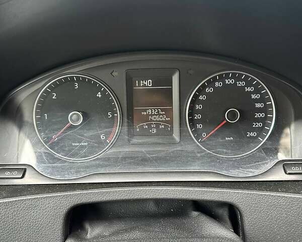 Белый Фольксваген Transporter, объемом двигателя 2 л и пробегом 140 тыс. км за 15000 $, фото 2 на Automoto.ua