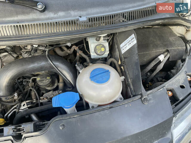 Білий Фольксваген Transporter, об'ємом двигуна 2 л та пробігом 351 тис. км за 15800 $, фото 2 на Automoto.ua