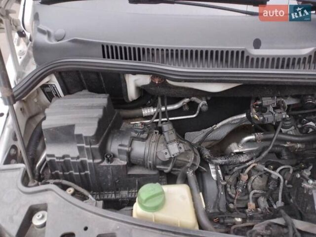Белый Фольксваген Transporter, объемом двигателя 2 л и пробегом 269 тыс. км за 20500 $, фото 4 на Automoto.ua