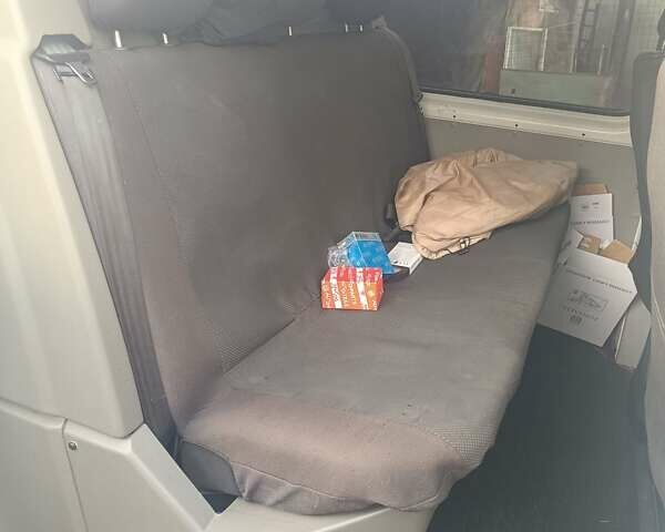 Білий Фольксваген Transporter, об'ємом двигуна 1.97 л та пробігом 260 тис. км за 21500 $, фото 10 на Automoto.ua