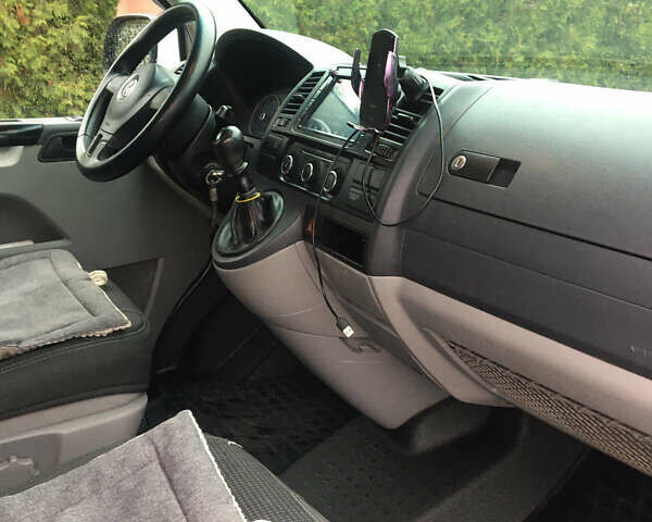 Белый Фольксваген Transporter, объемом двигателя 1.97 л и пробегом 338 тыс. км за 21999 $, фото 24 на Automoto.ua