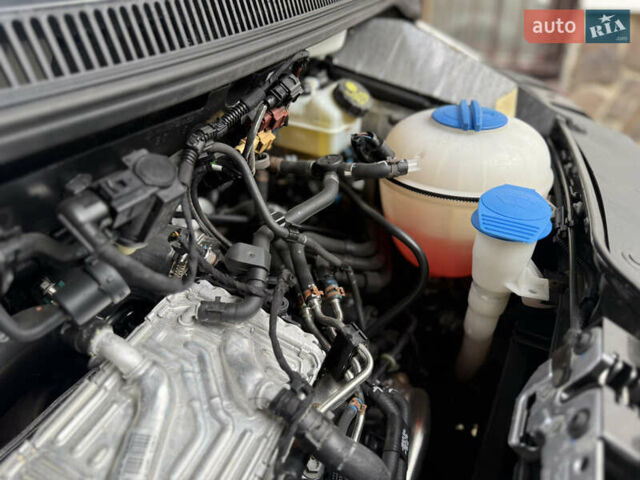 Белый Фольксваген Transporter, объемом двигателя 2 л и пробегом 220 тыс. км за 22500 $, фото 32 на Automoto.ua