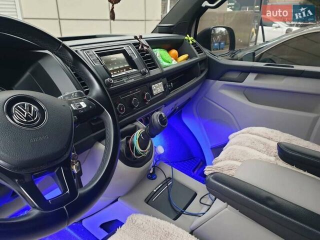 Белый Фольксваген Transporter, объемом двигателя 2 л и пробегом 269 тыс. км за 20500 $, фото 12 на Automoto.ua