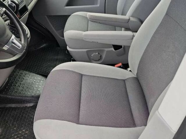 Білий Фольксваген Transporter, об'ємом двигуна 2 л та пробігом 265 тис. км за 11200 $, фото 16 на Automoto.ua