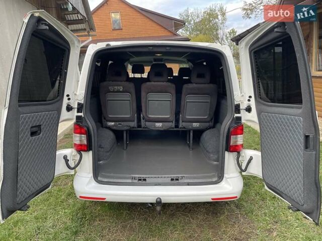 Білий Фольксваген Transporter, об'ємом двигуна 1.97 л та пробігом 265 тис. км за 16800 $, фото 6 на Automoto.ua