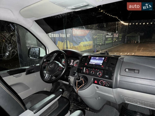 Белый Фольксваген Transporter, объемом двигателя 1.97 л и пробегом 159 тыс. км за 20000 $, фото 7 на Automoto.ua