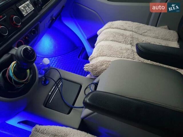 Белый Фольксваген Transporter, объемом двигателя 2 л и пробегом 269 тыс. км за 20500 $, фото 15 на Automoto.ua