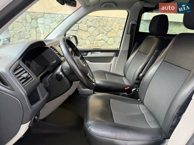 Белый Фольксваген Transporter, объемом двигателя 2 л и пробегом 220 тыс. км за 22500 $, фото 16 на Automoto.ua