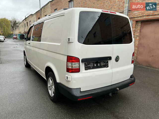 Білий Фольксваген Transporter, об'ємом двигуна 2 л та пробігом 276 тис. км за 16900 $, фото 9 на Automoto.ua