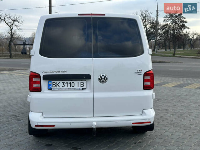 Белый Фольксваген Transporter, объемом двигателя 2 л и пробегом 293 тыс. км за 17999 $, фото 9 на Automoto.ua