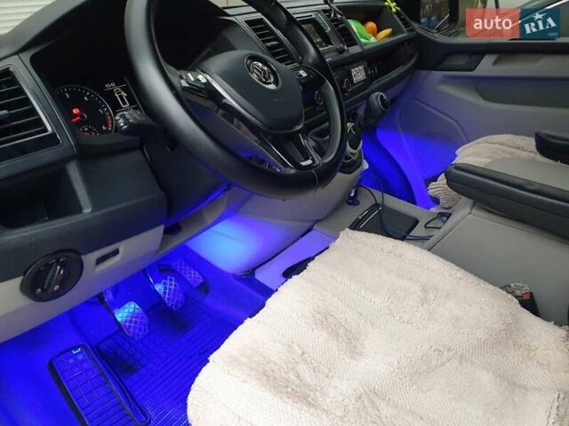 Белый Фольксваген Transporter, объемом двигателя 2 л и пробегом 269 тыс. км за 20500 $, фото 11 на Automoto.ua